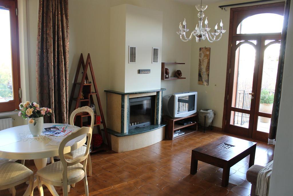 אג'רולה Villa Le Giare Ospitalita Diffusa מראה חיצוני תמונה